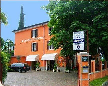 Albergo Varone.jpg